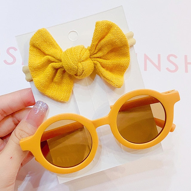 " Coco Melon" Inspired Kids Sunglasses & Bow Set
