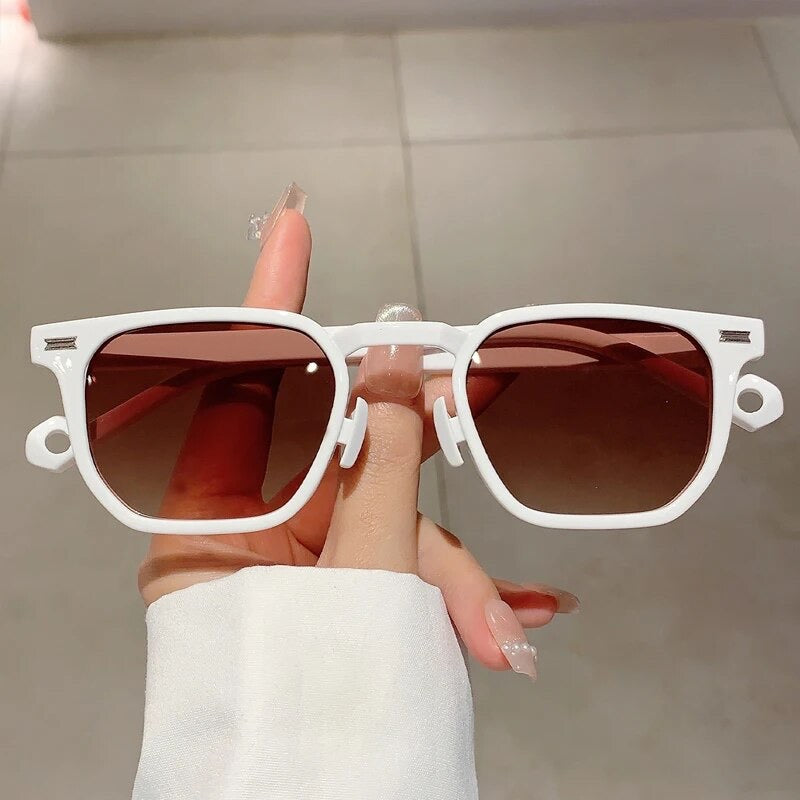 “Cool & Vintage” Retro Round Frame Sunglasses