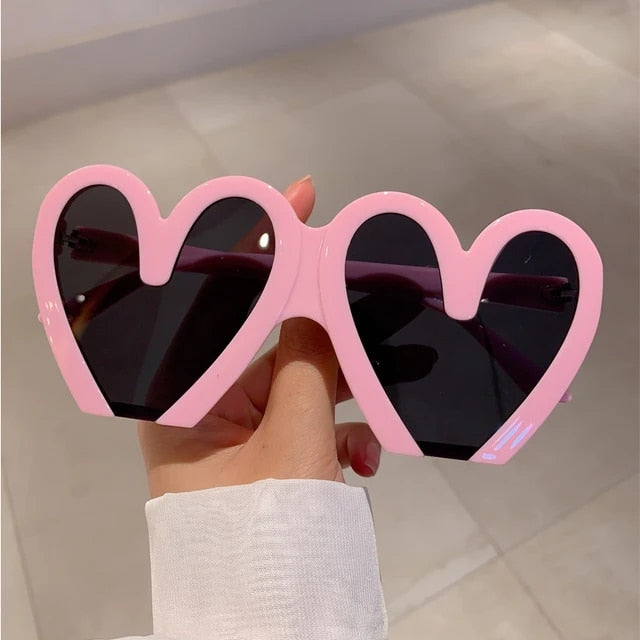 Oversize Super Heart Plastic Sunglasses