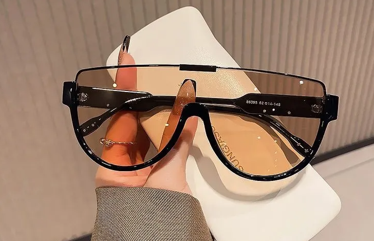 Kelsey Semi Round Sunglasses