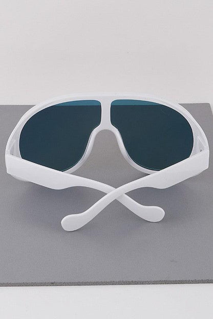Googles: Oversize Fashion Sunglasses - Weekend Shade Sunglasses
