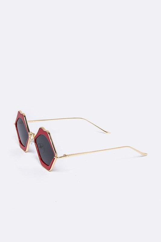 Iconic Lips Sunglasses - Weekend Shade Sunglasses